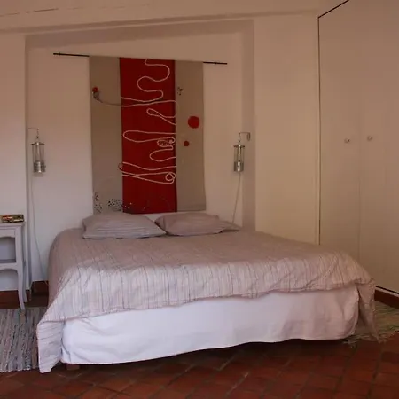 Casa de Férias Agreable Maison De 65 M2 Avec Grande Piscine